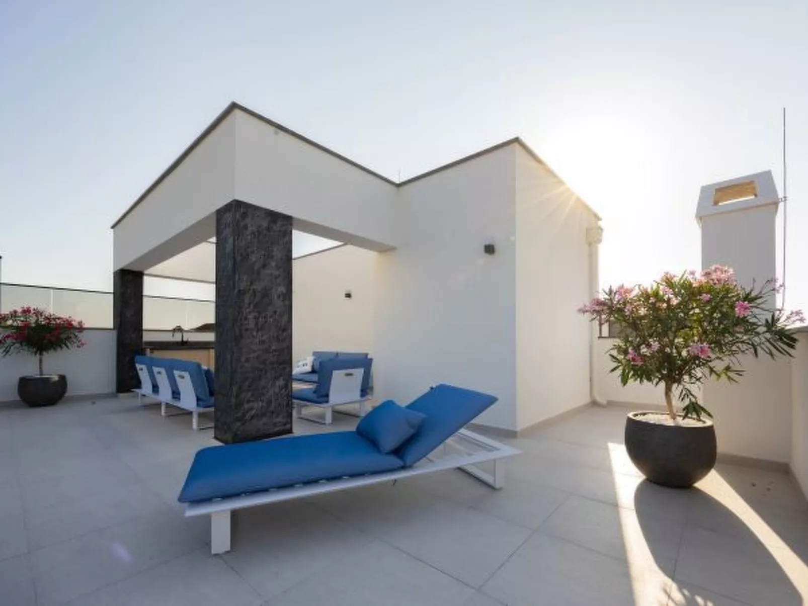 Villa Elena with two pools and spa - Image-tags.info