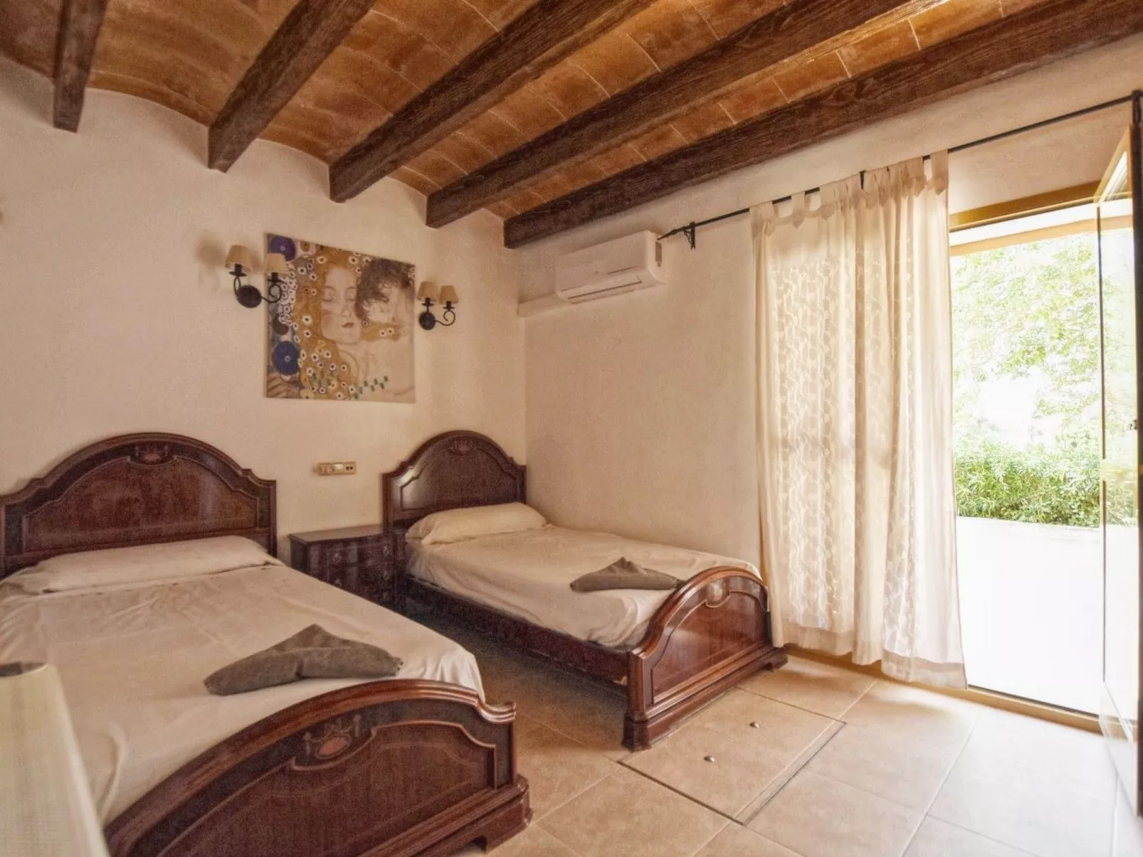 In Campos mit Privatem Pool - Drinnen