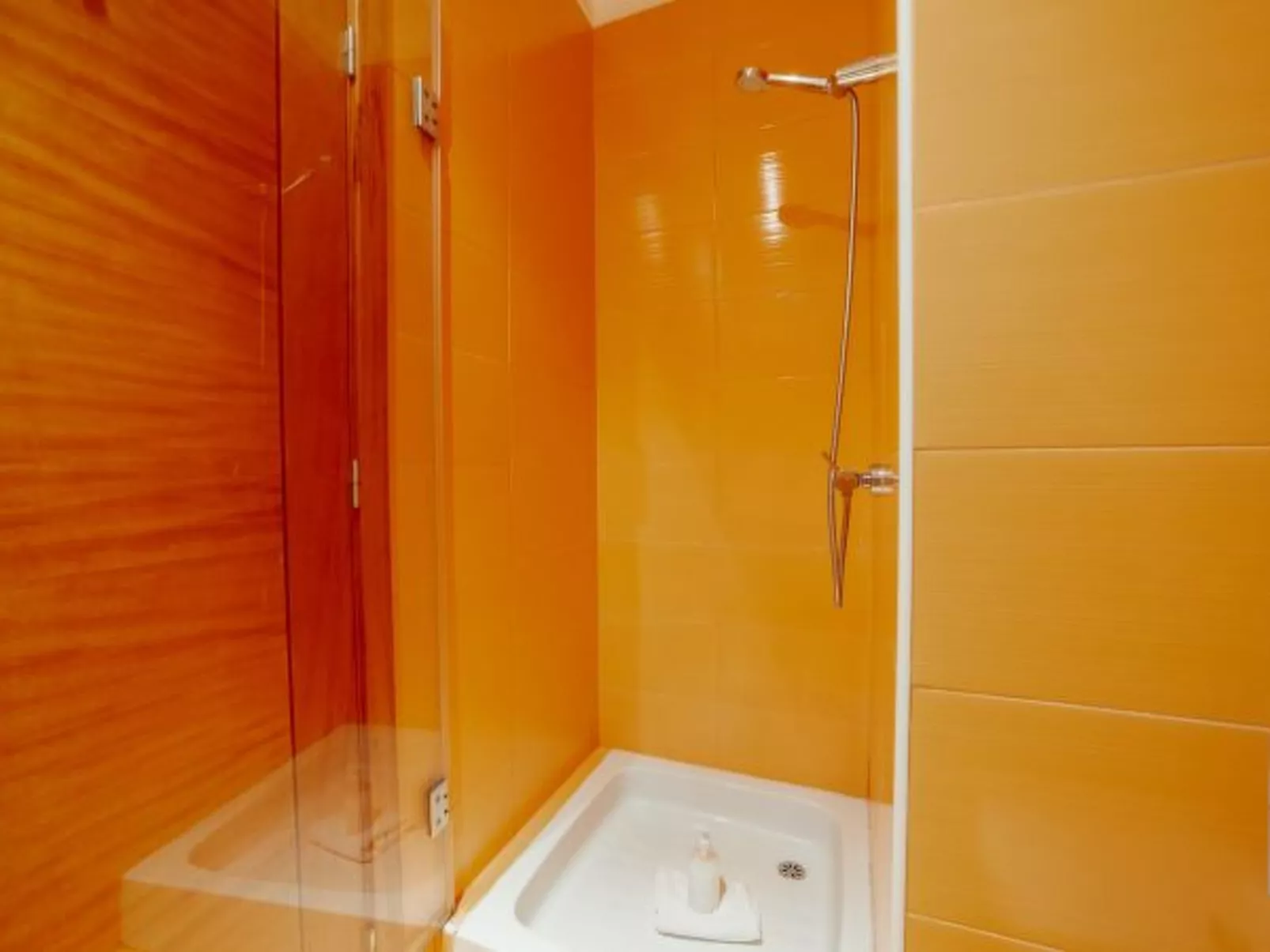 POOL & CINEMA VILLA by VACATIONY - Inside