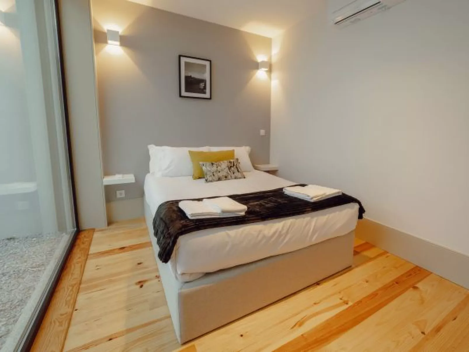 LEGACY OPORTO PREMIUM APARTMENT B by VACATIONY - Inside