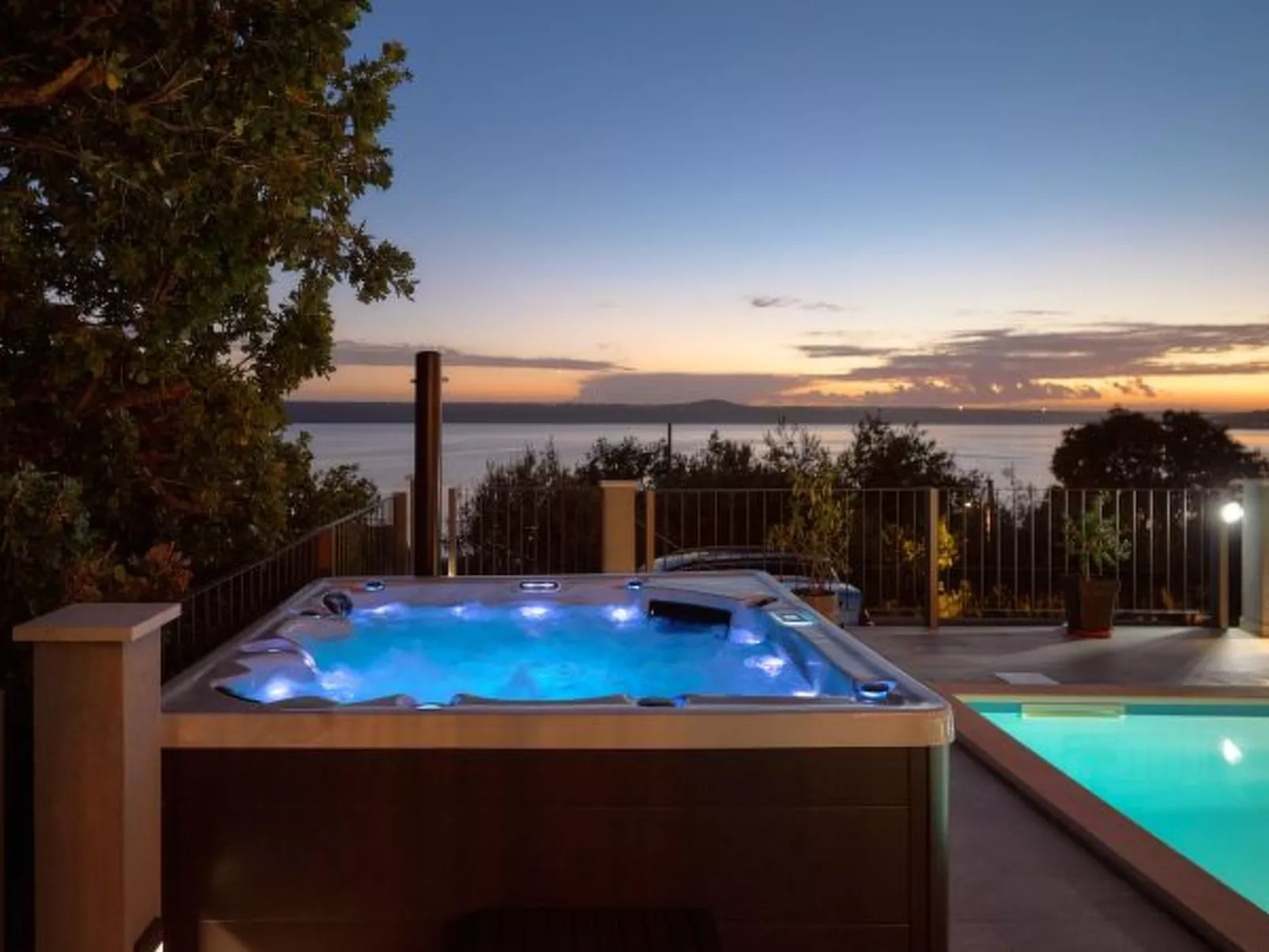 Beautiful Villa Katharina with pool - Draußen