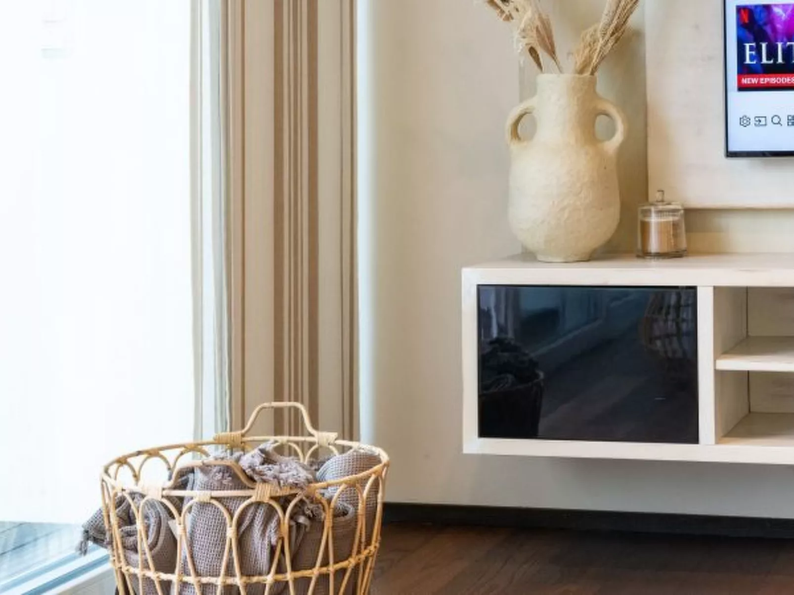 Villa Madrugada, beachside villa in Costabella - Image-tags.info