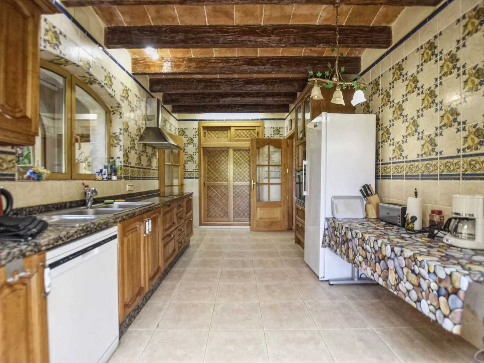 In Campos mit Privatem Pool - Drinnen