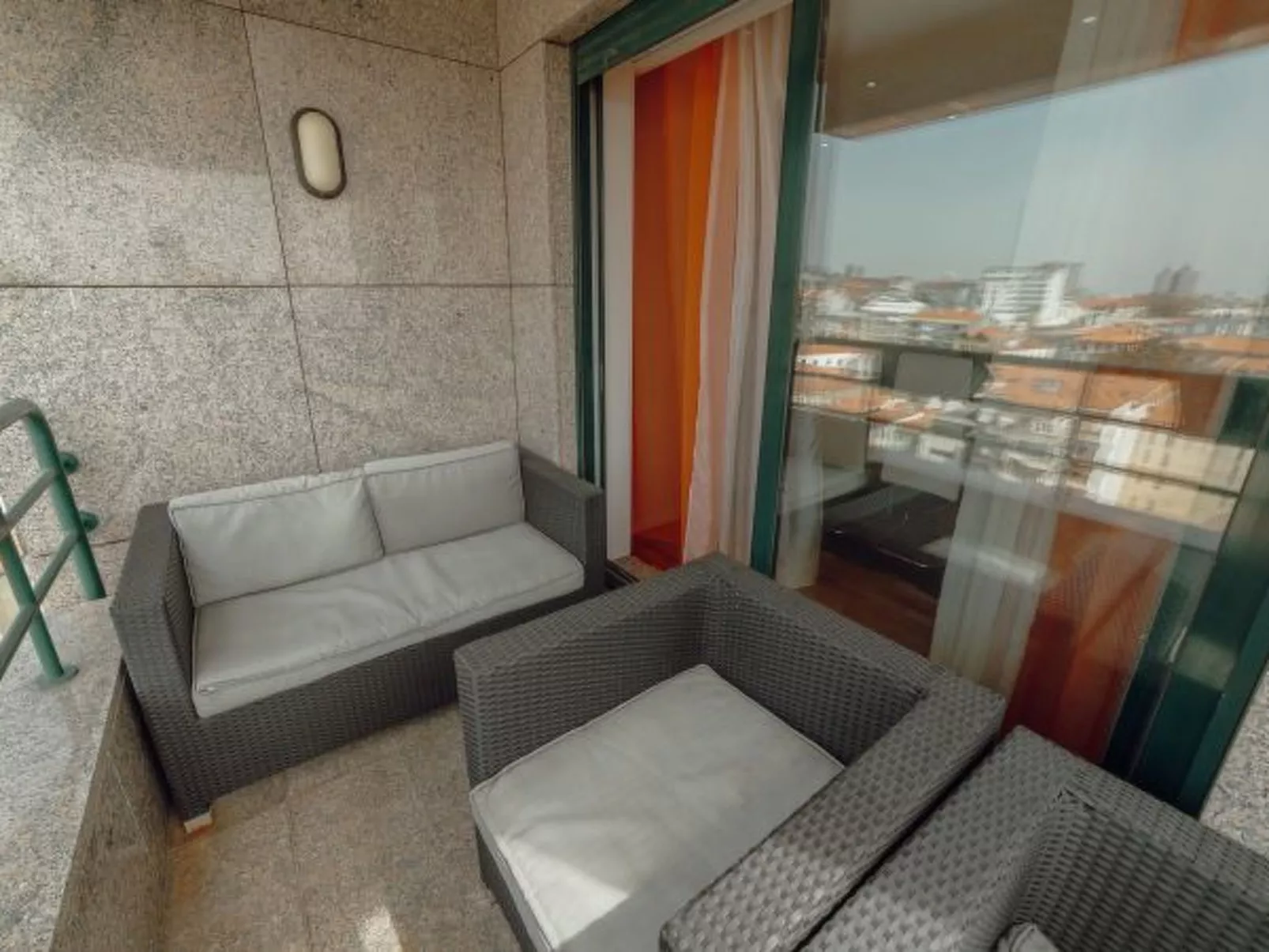 DOWNTOWN GRAND TOWER VIEW by VACATIONY - Inside