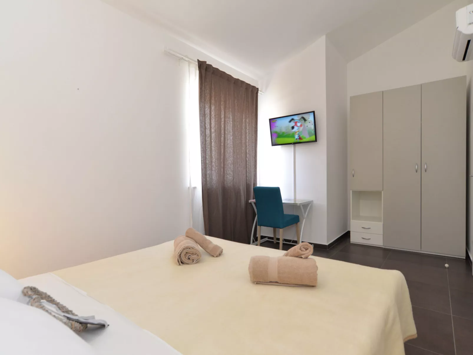 Villa 1519 - Image-tags.info