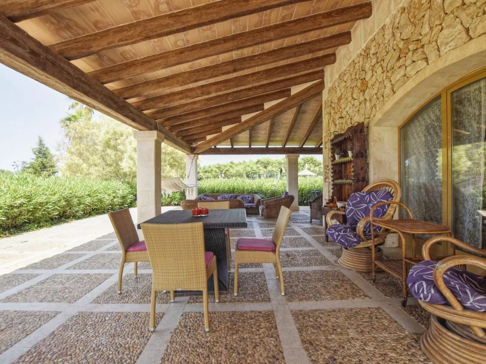 In Campos mit Privatem Pool - Drinnen