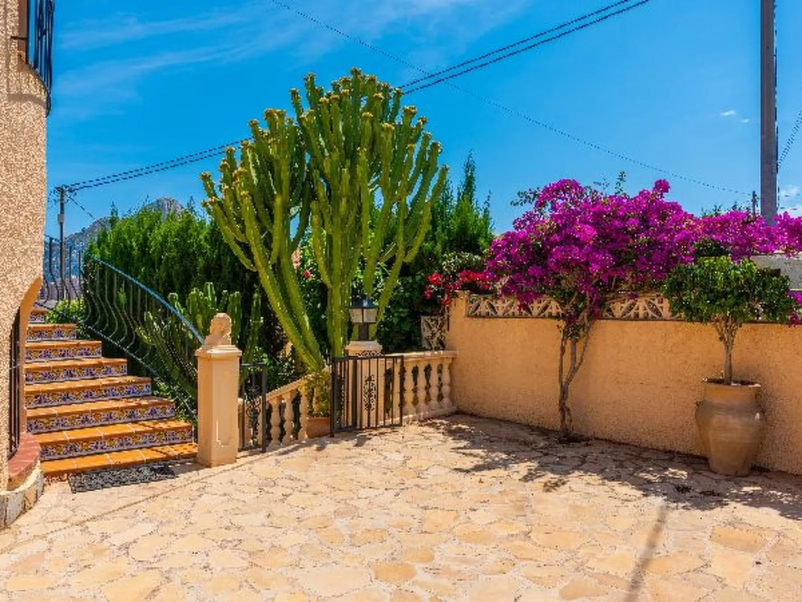 Villa Cruz - PlusHolidays - Image-tags.info