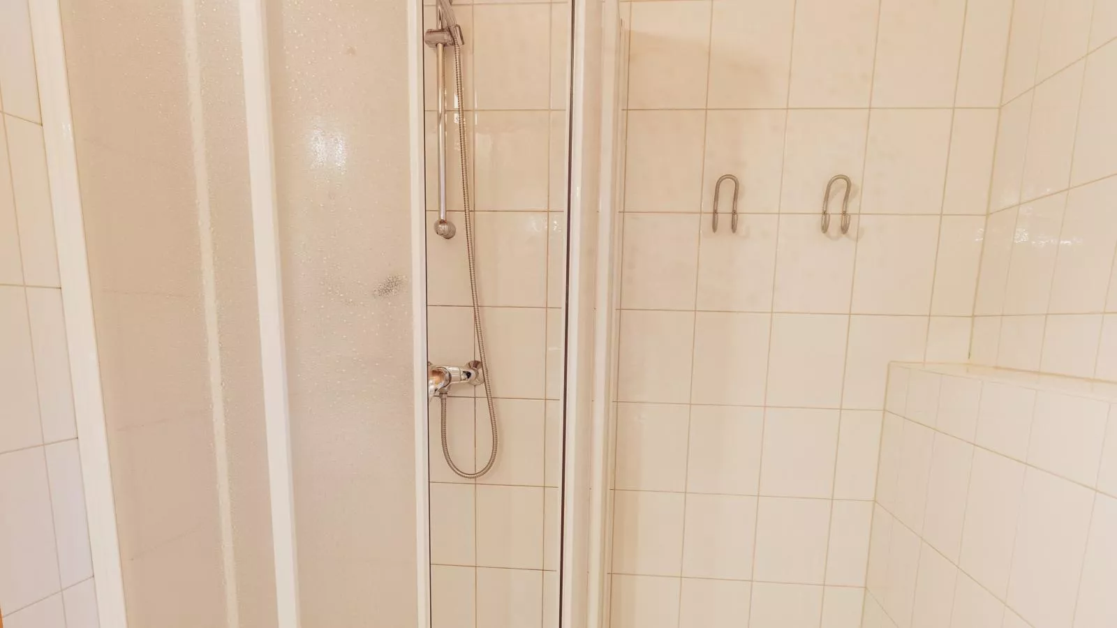 Kreischberg W12-Bathroom