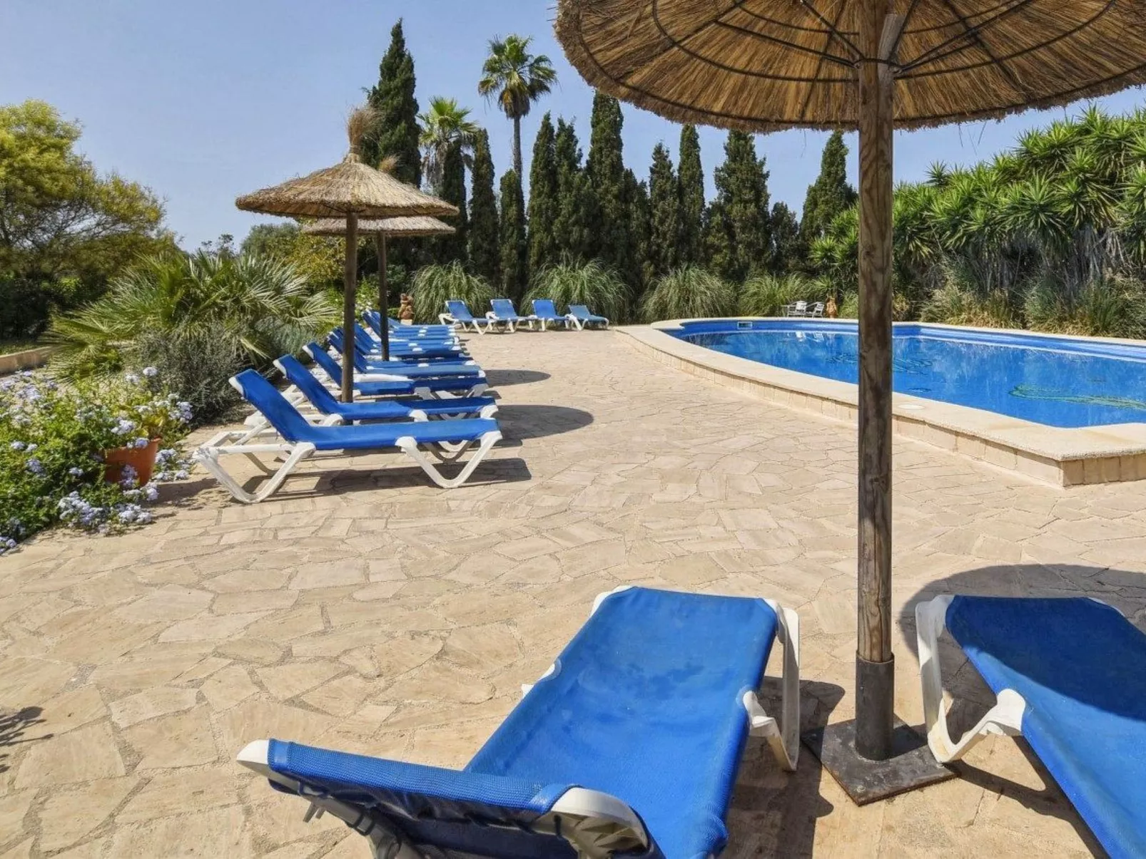 In Campos mit Privatem Pool - Draußen