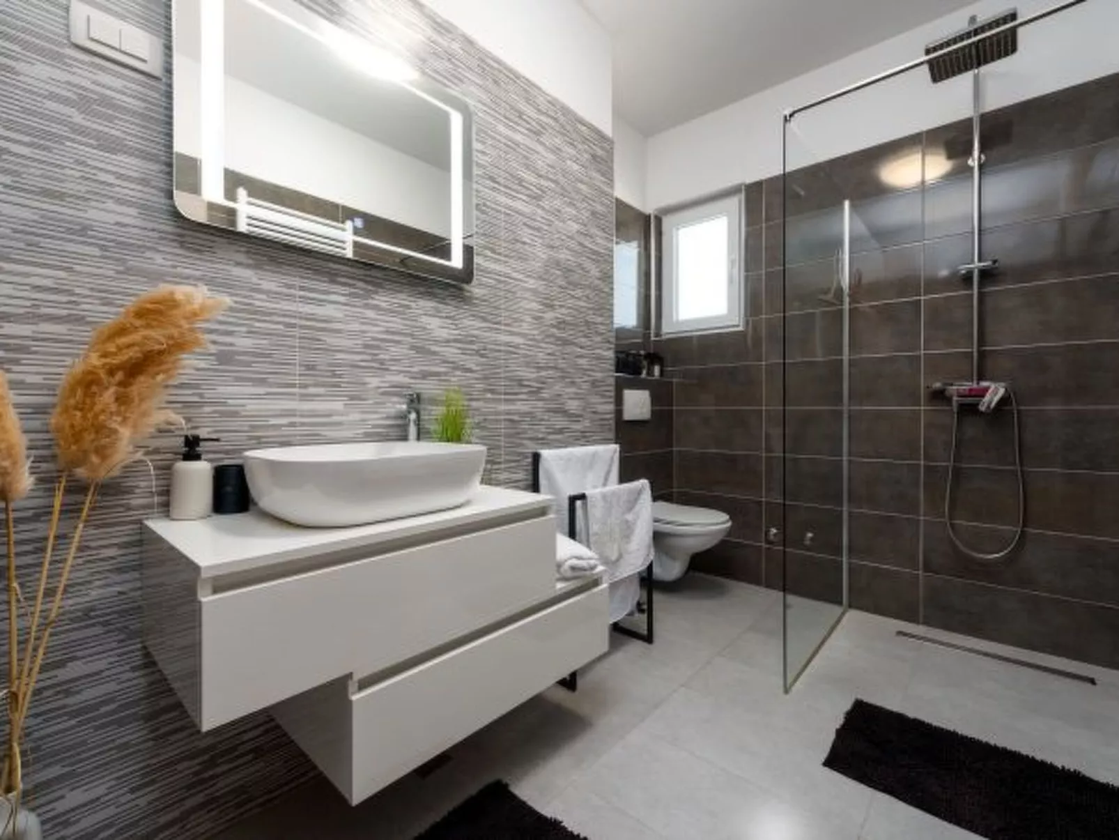 Casa Kamber with pool - Image-tags.info