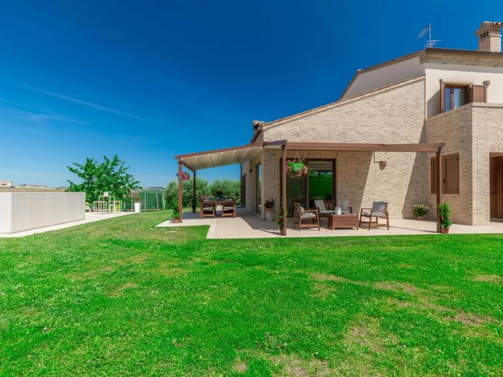 Villa Clair - Draußen