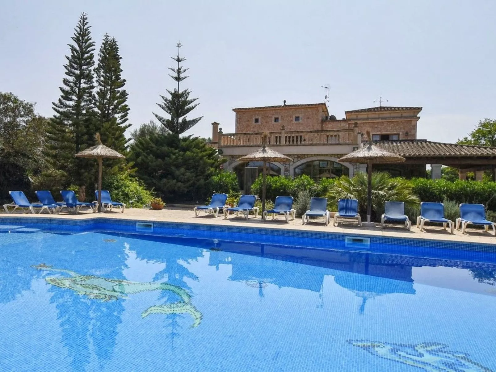 In Campos mit Privatem Pool - Draußen