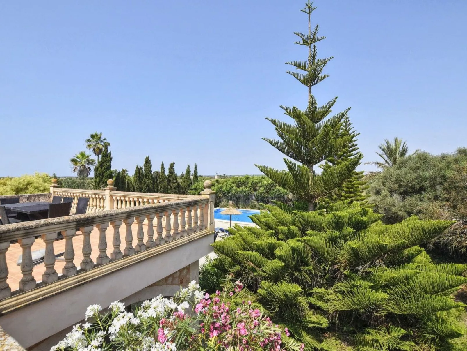 In Campos mit Privatem Pool - Draußen