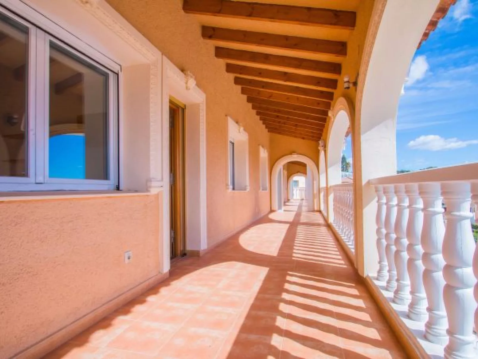 Villa Zelda - PlusHolidays - Image-tags.info