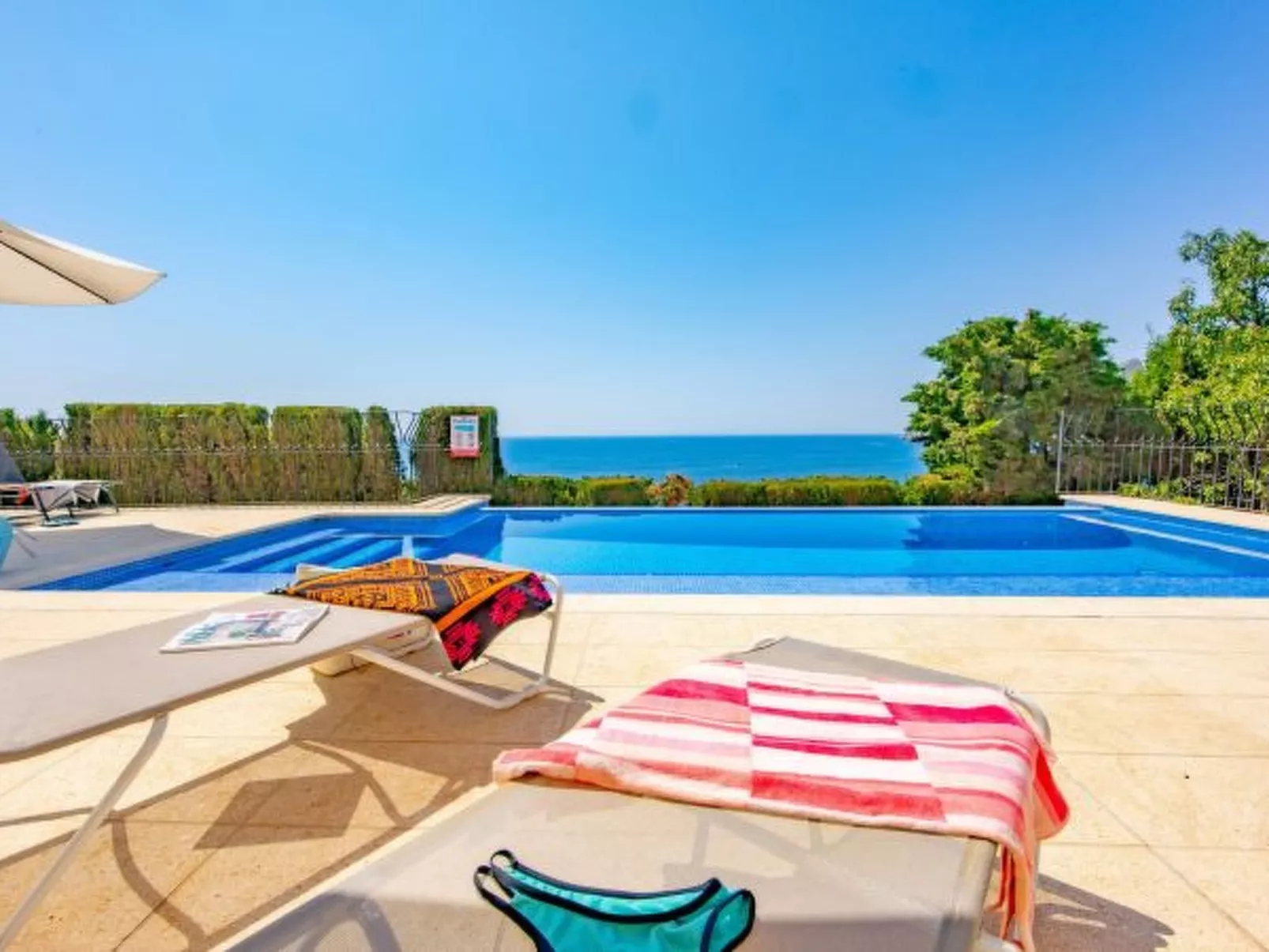 Villa Quimera - PlusHolidays - Image-tags.info