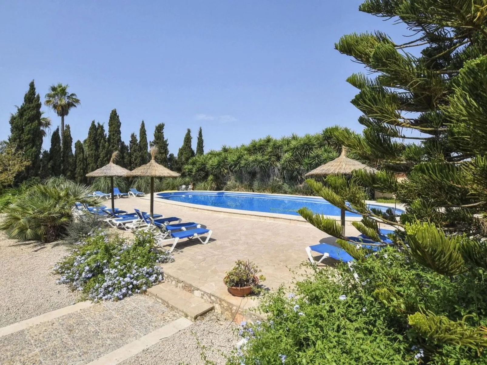 In Campos mit Privatem Pool - Draußen