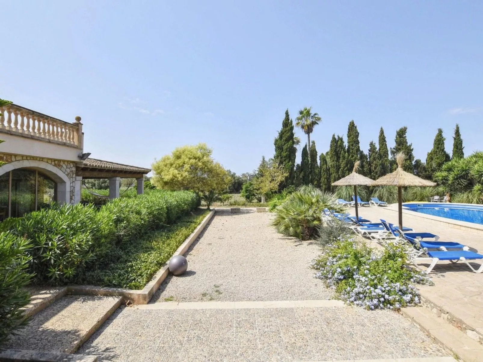 In Campos mit Privatem Pool - Draußen