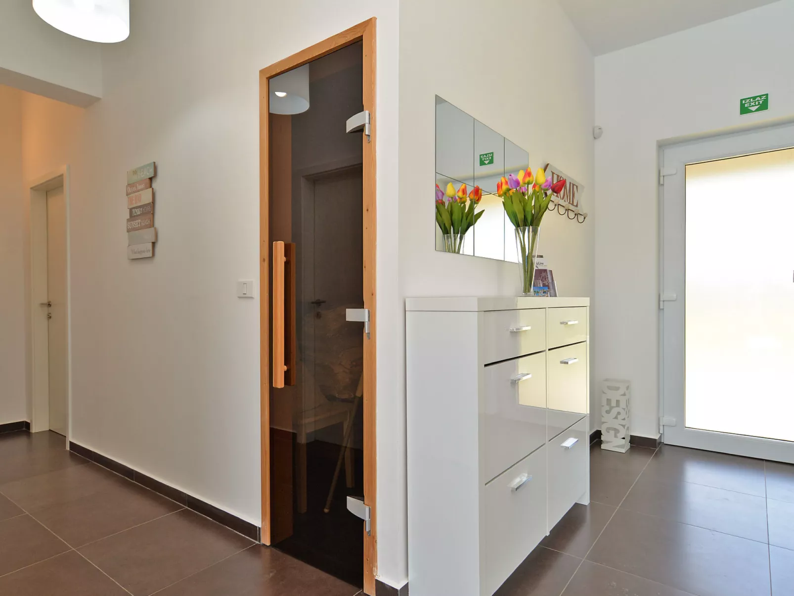 Villa 1519 - Image-tags.info