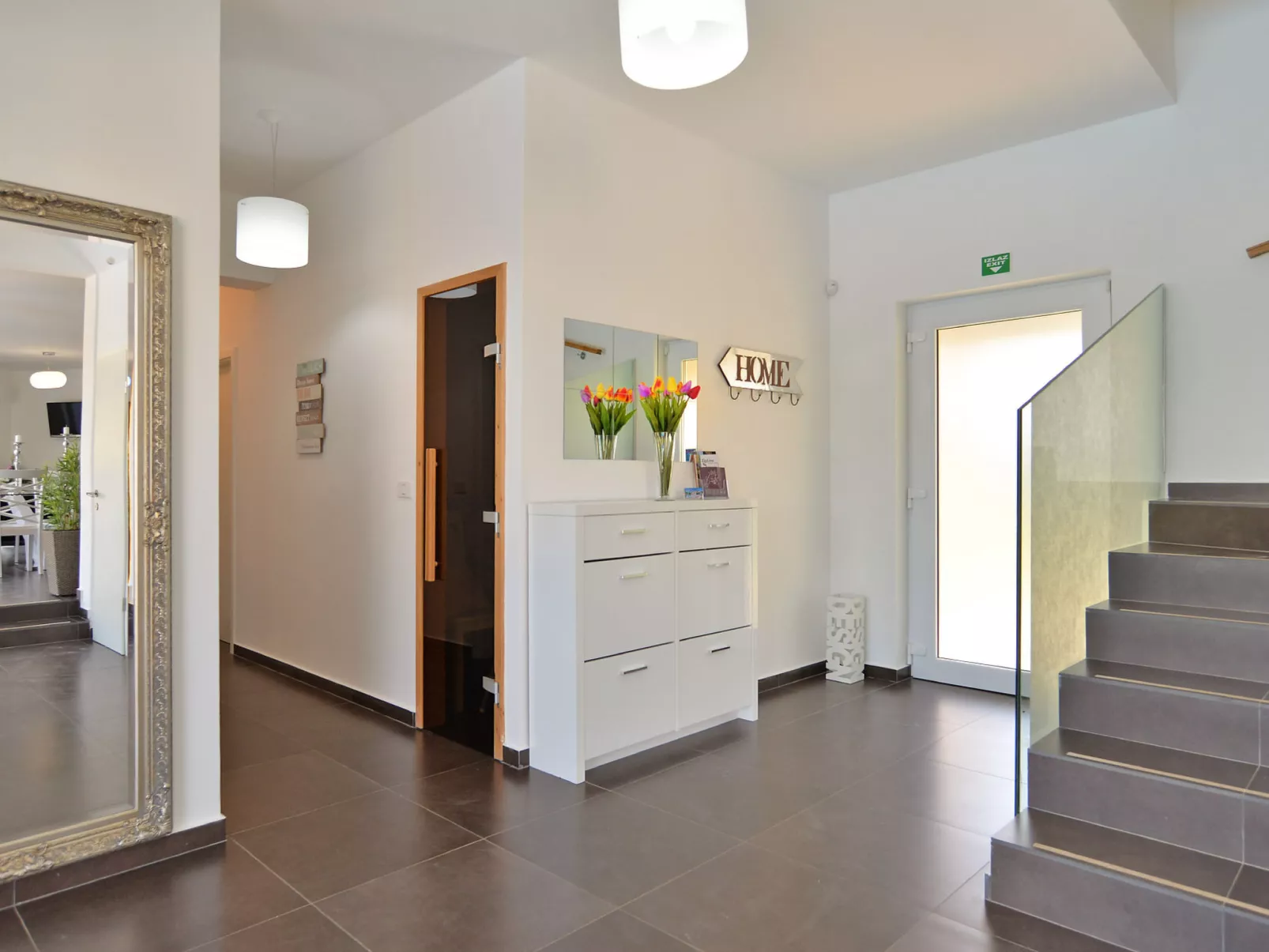 Villa 1519 - Image-tags.info