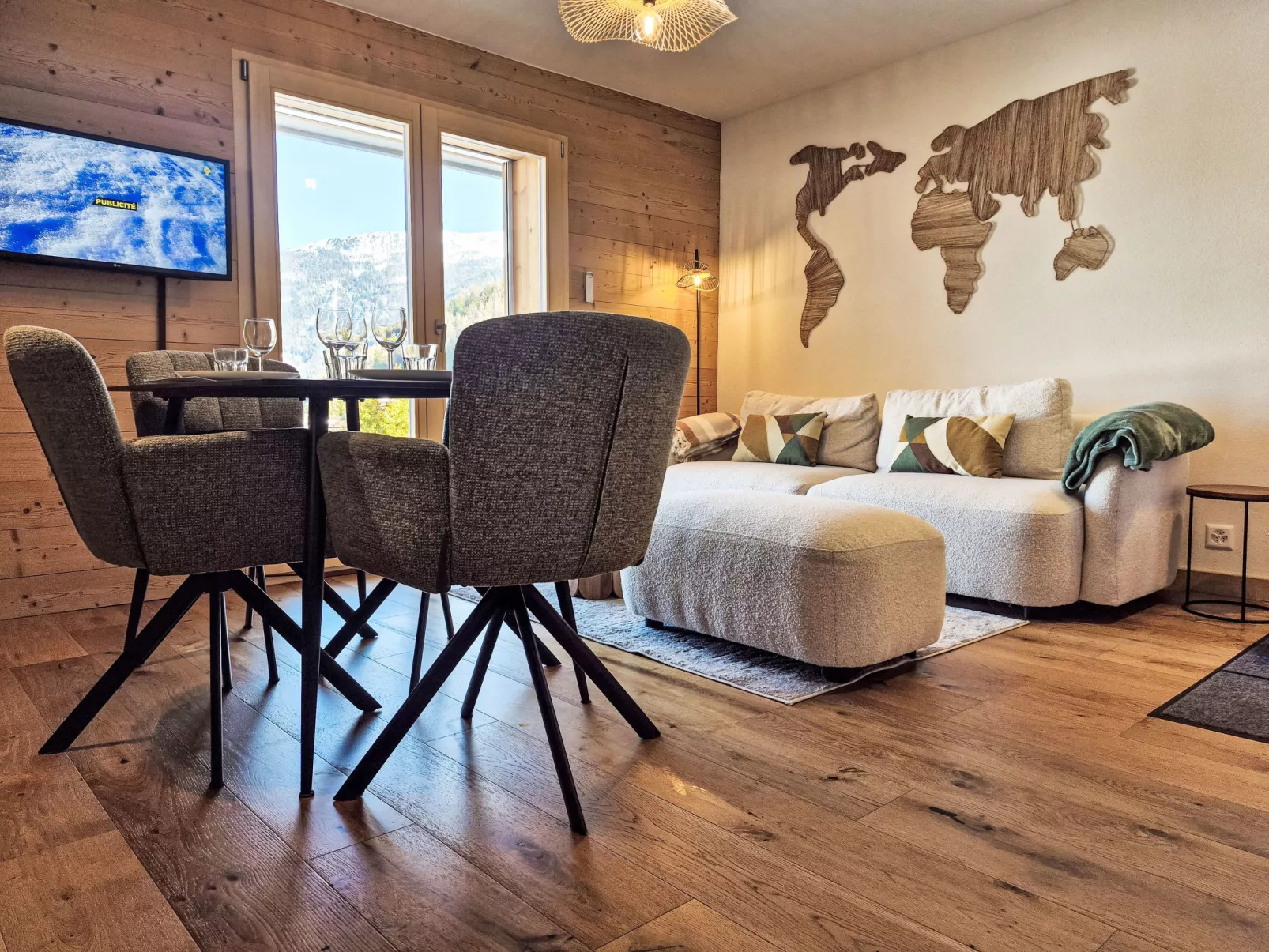 Beauregard - Drinnen