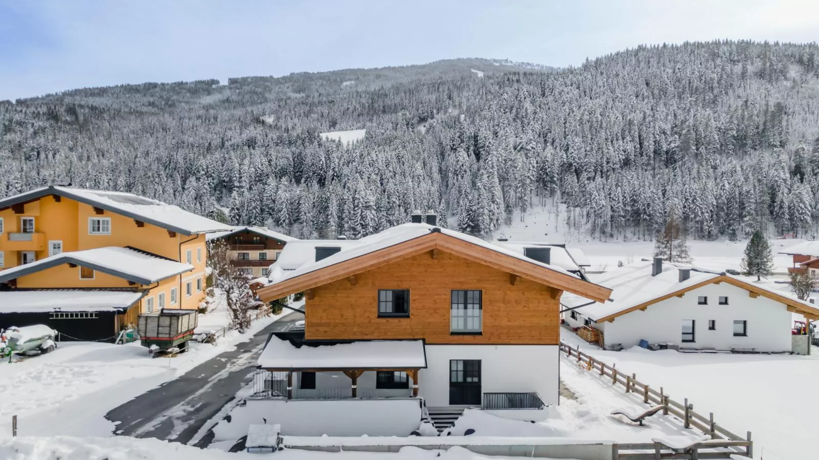 Wagrainer TauernLodge 42D - Exterior in winter