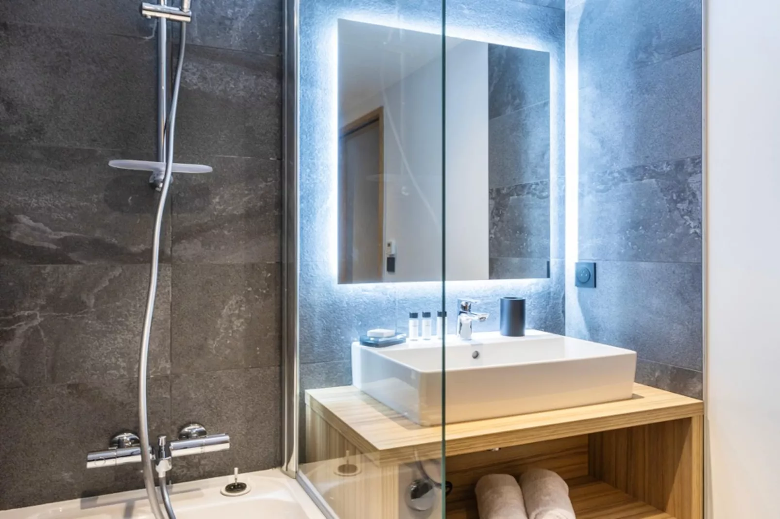 CHAPELLE DABONDANCE Le Flocon Blanc A38P - Badezimmer