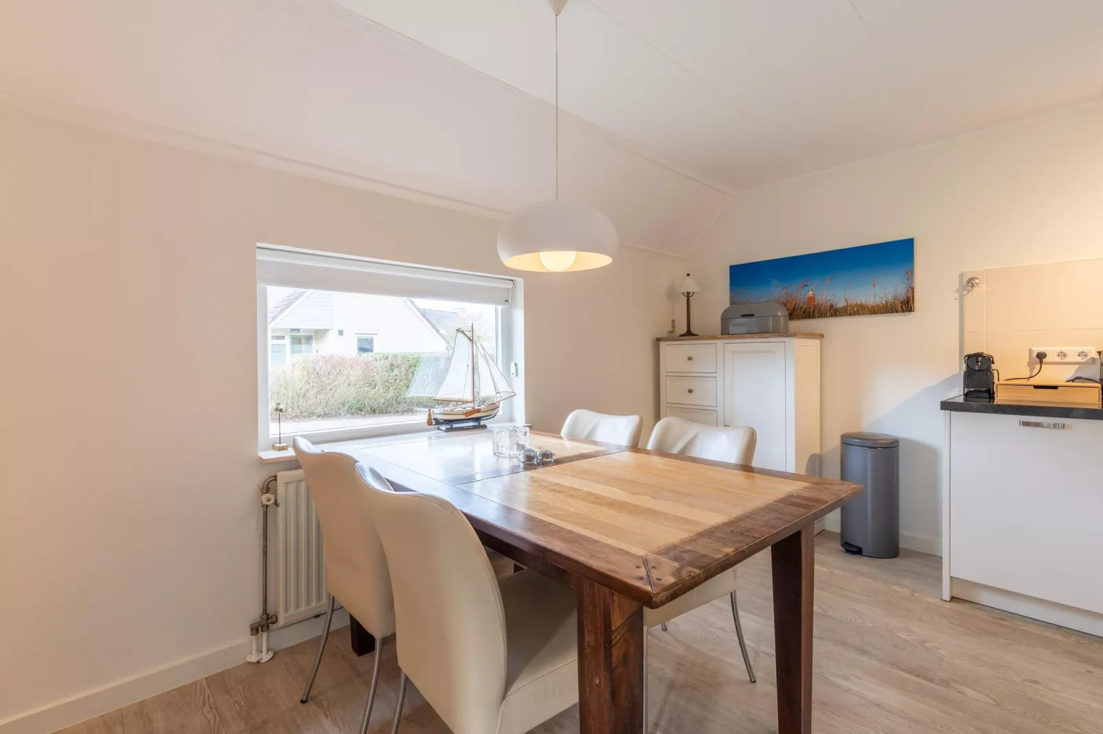 Kamperfoelie 77 - Esszimmer