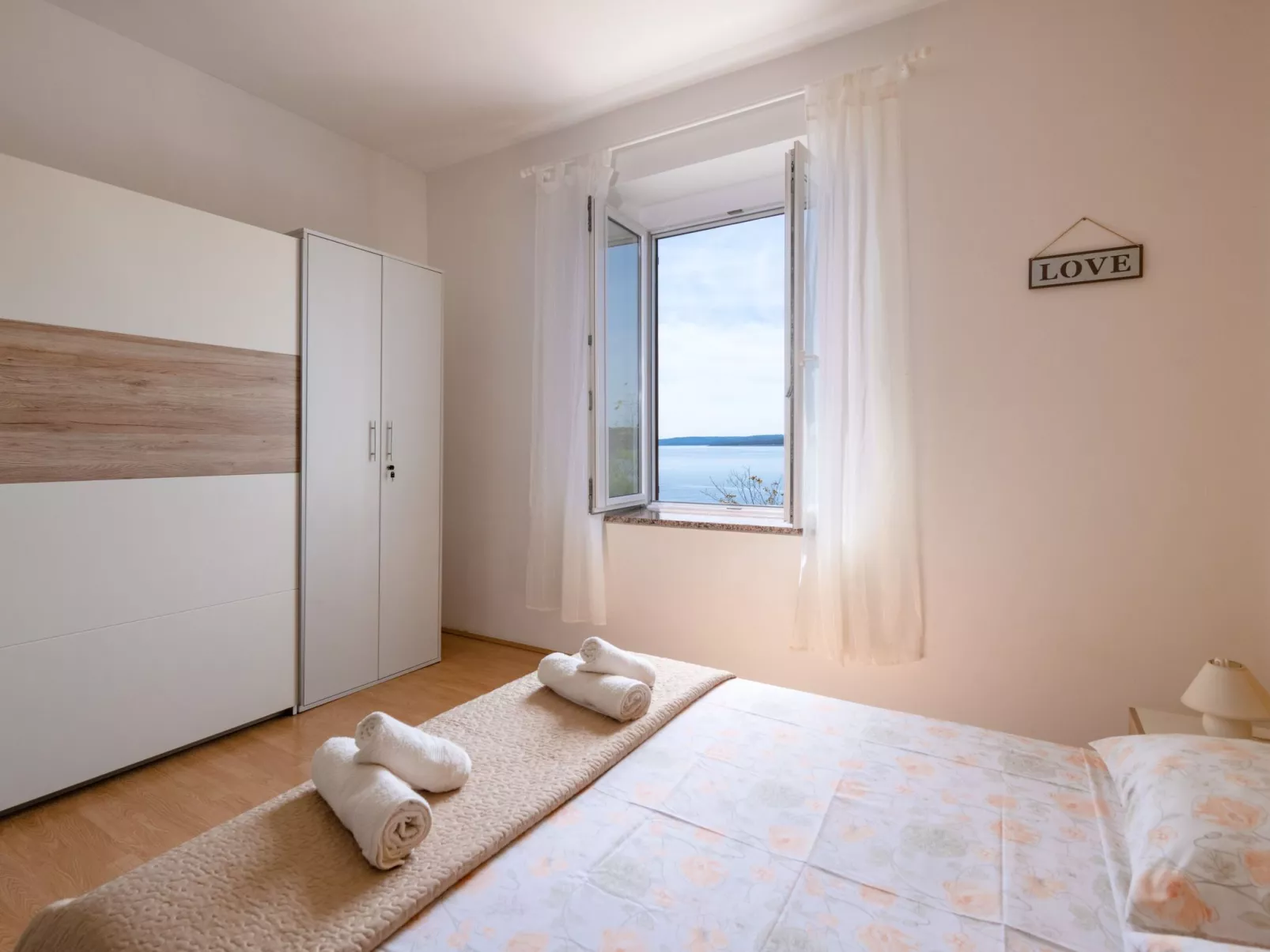 Sea apartment - Image-tags.info