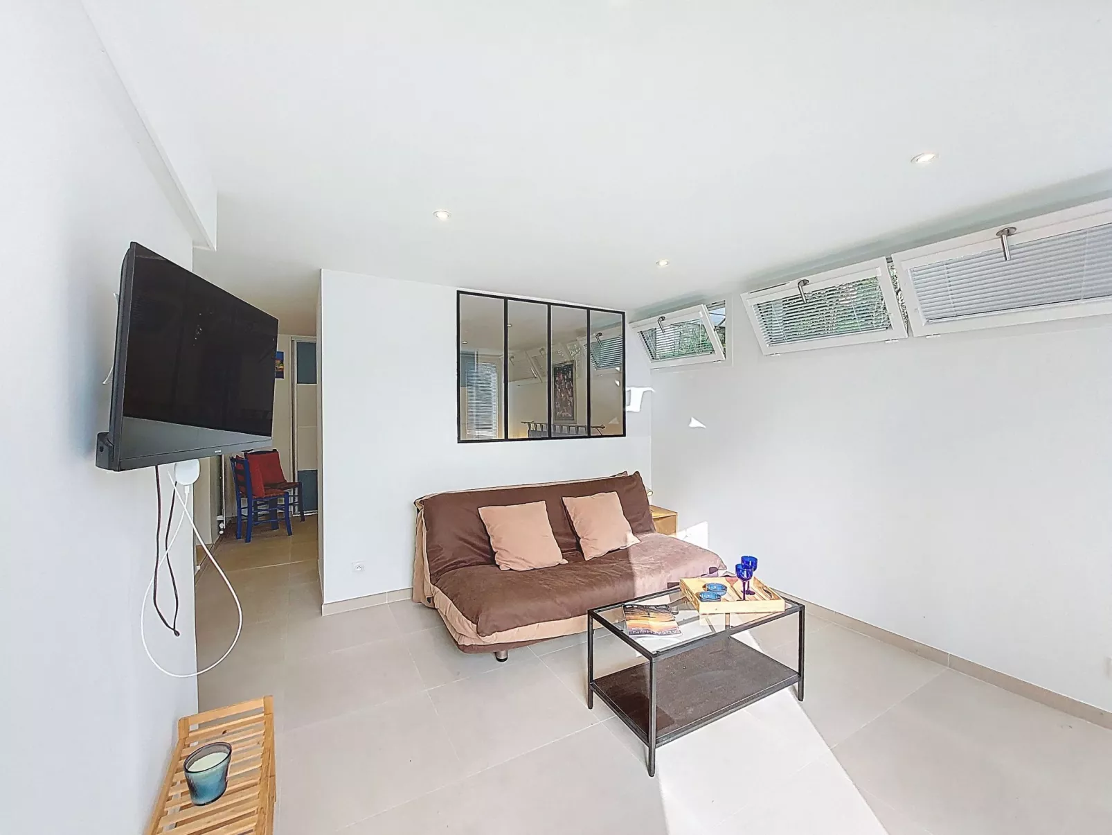 La Victoria - Inside