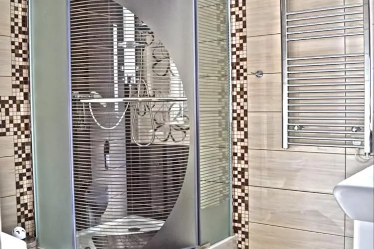 	Dom wakacyjny nad jeziorem Goszcza w Lubrzy dla max 5 osób - Bathroom