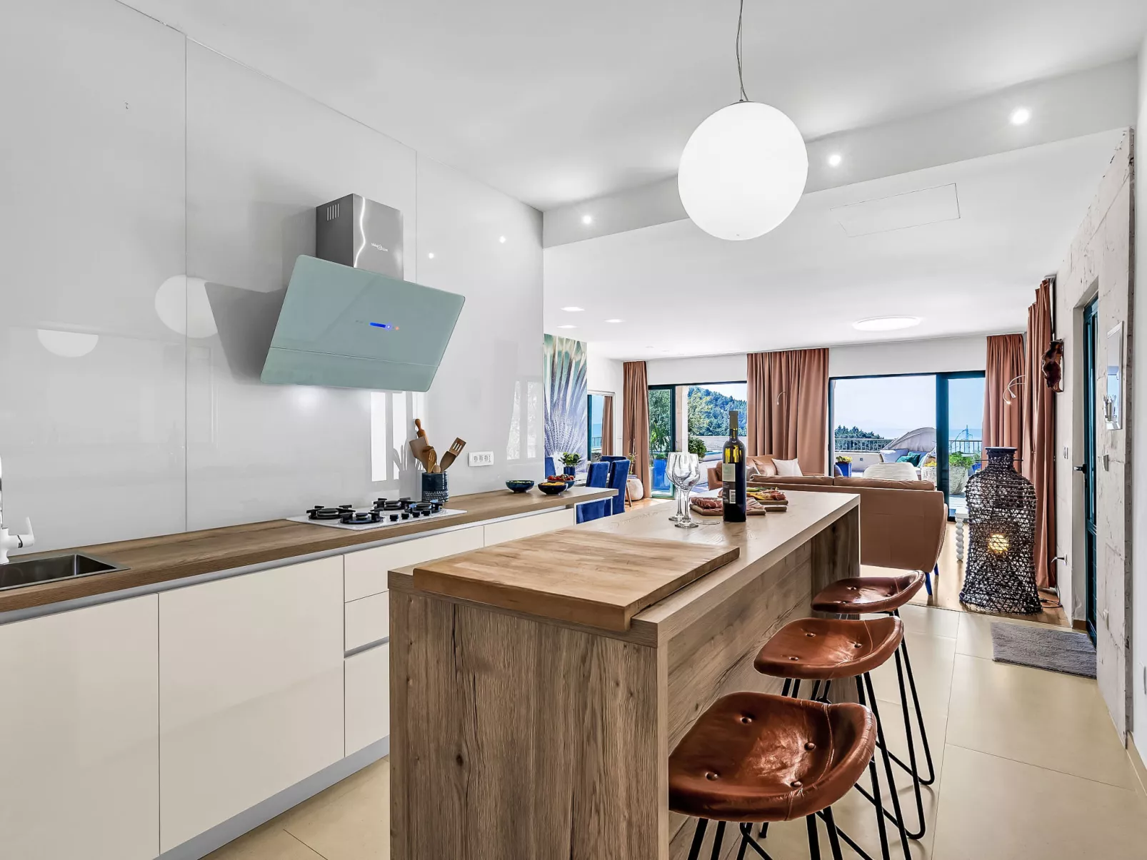 "Villa Rita" mit Blick auf das Wasser - Dedans