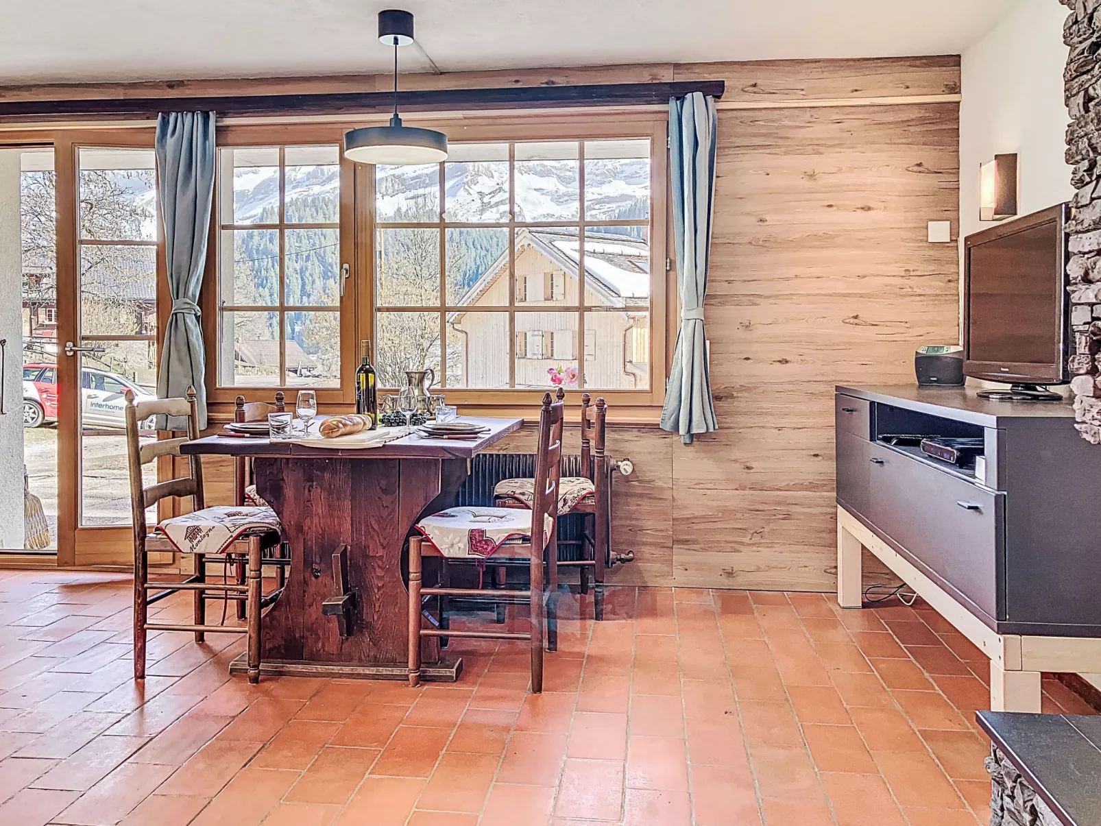 Chalet l'Aube - Drinnen