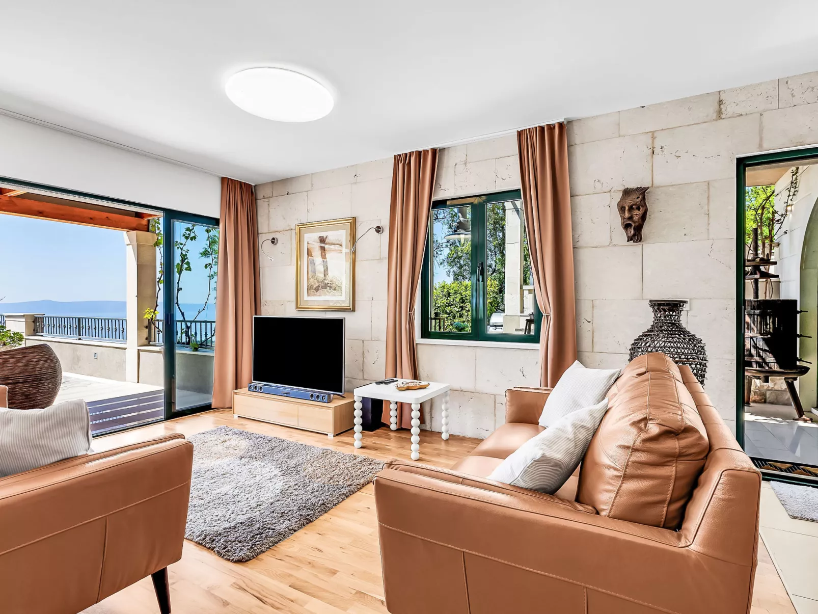 "Villa Rita" mit Blick auf das Wasser - Dedans