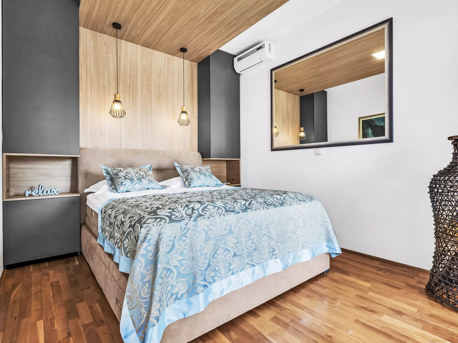 "Villa Rita" mit Blick auf das Wasser - Dedans