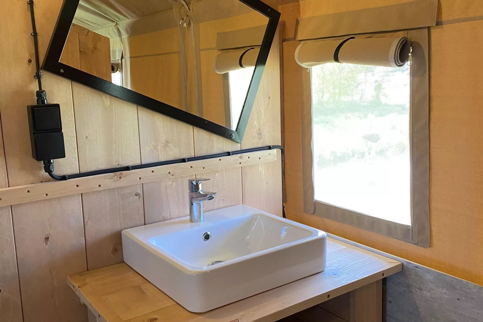 Luxe glamping met badkamer 2-Bathroom