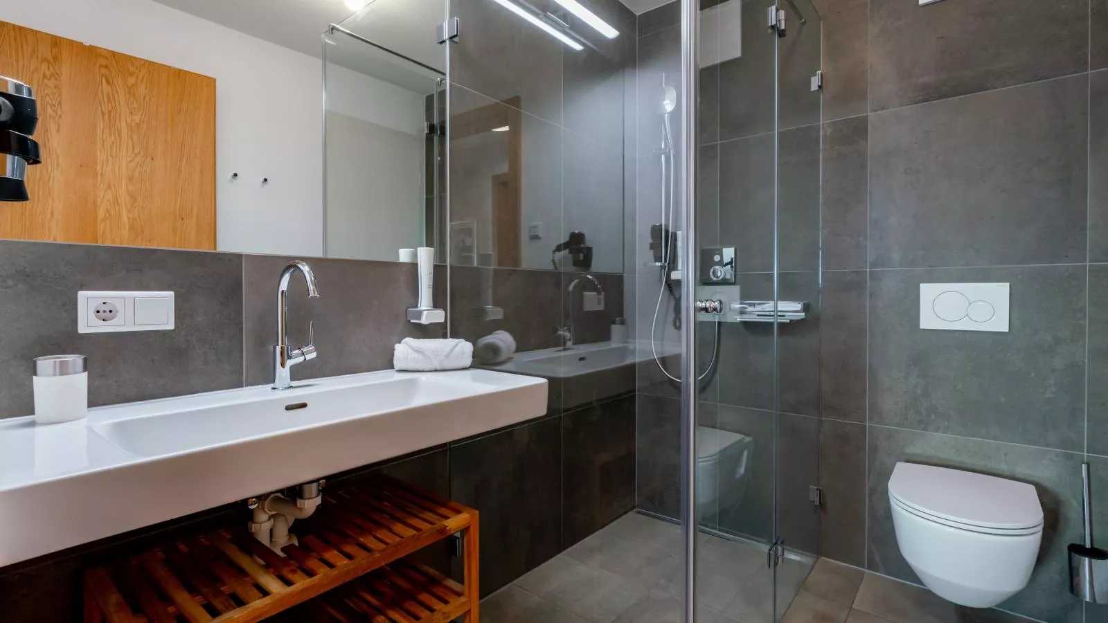 Tauern Suites Mitterwirt TOP 314 - Badezimmer