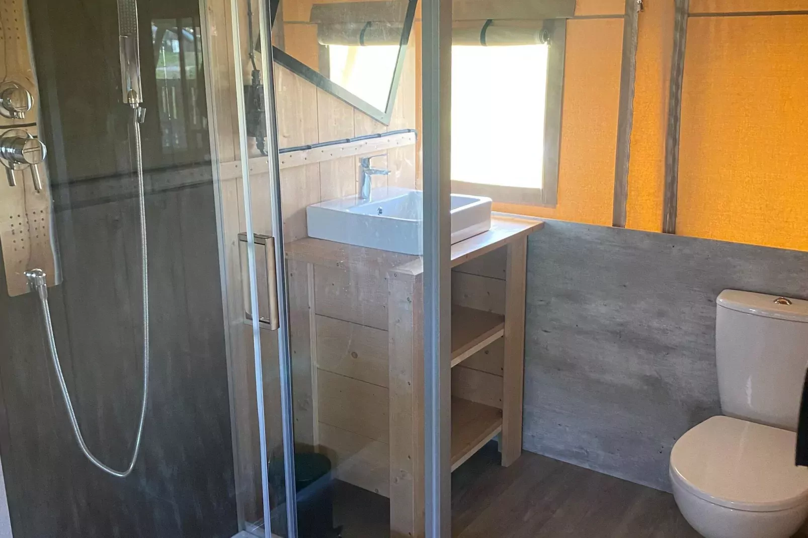 Luxe glamping met badkamer 2-Bathroom