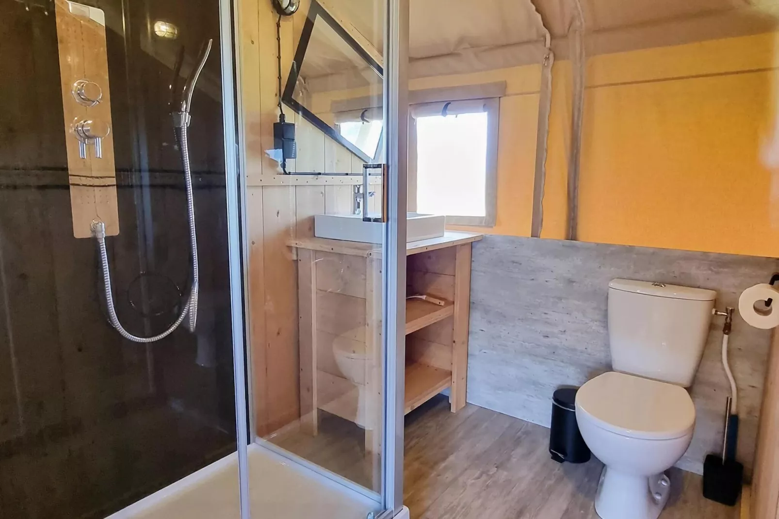 Luxe glamping met badkamer 2-Bathroom