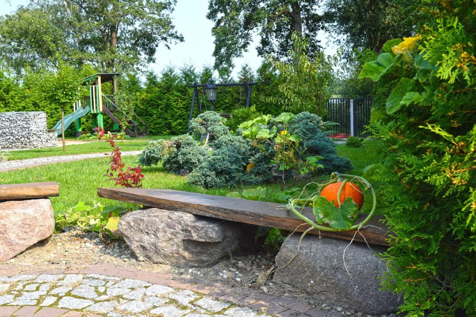 	Dom wakacyjny nad jeziorem Goszcza w Lubrzy dla max 6 osób - Gardens in summer