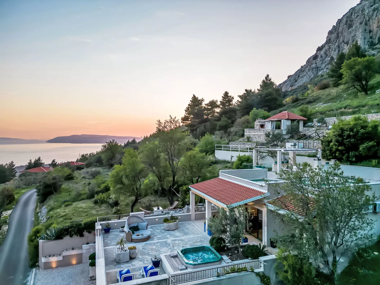 "Villa Rita" mit Blick auf das Wasser - Dehors