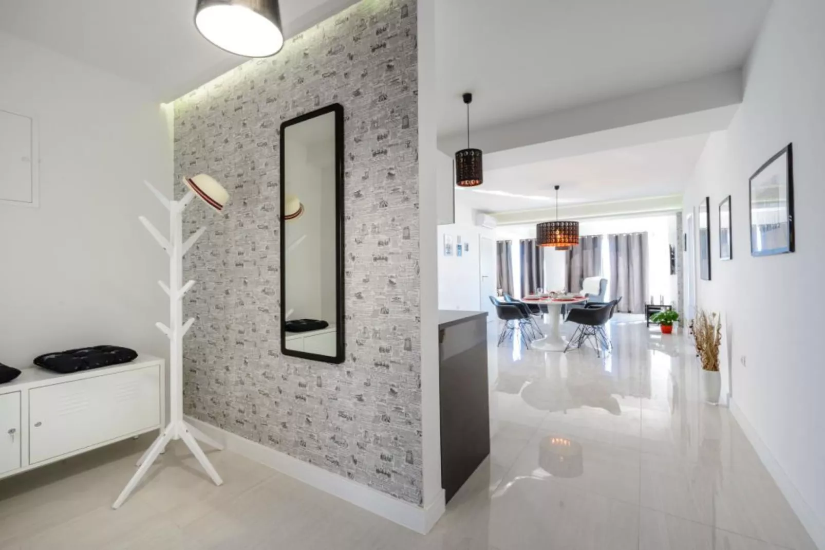 Apartments Villa Capitano - Two Bedroom Apartment with Balcony and Sea View (CRNI)