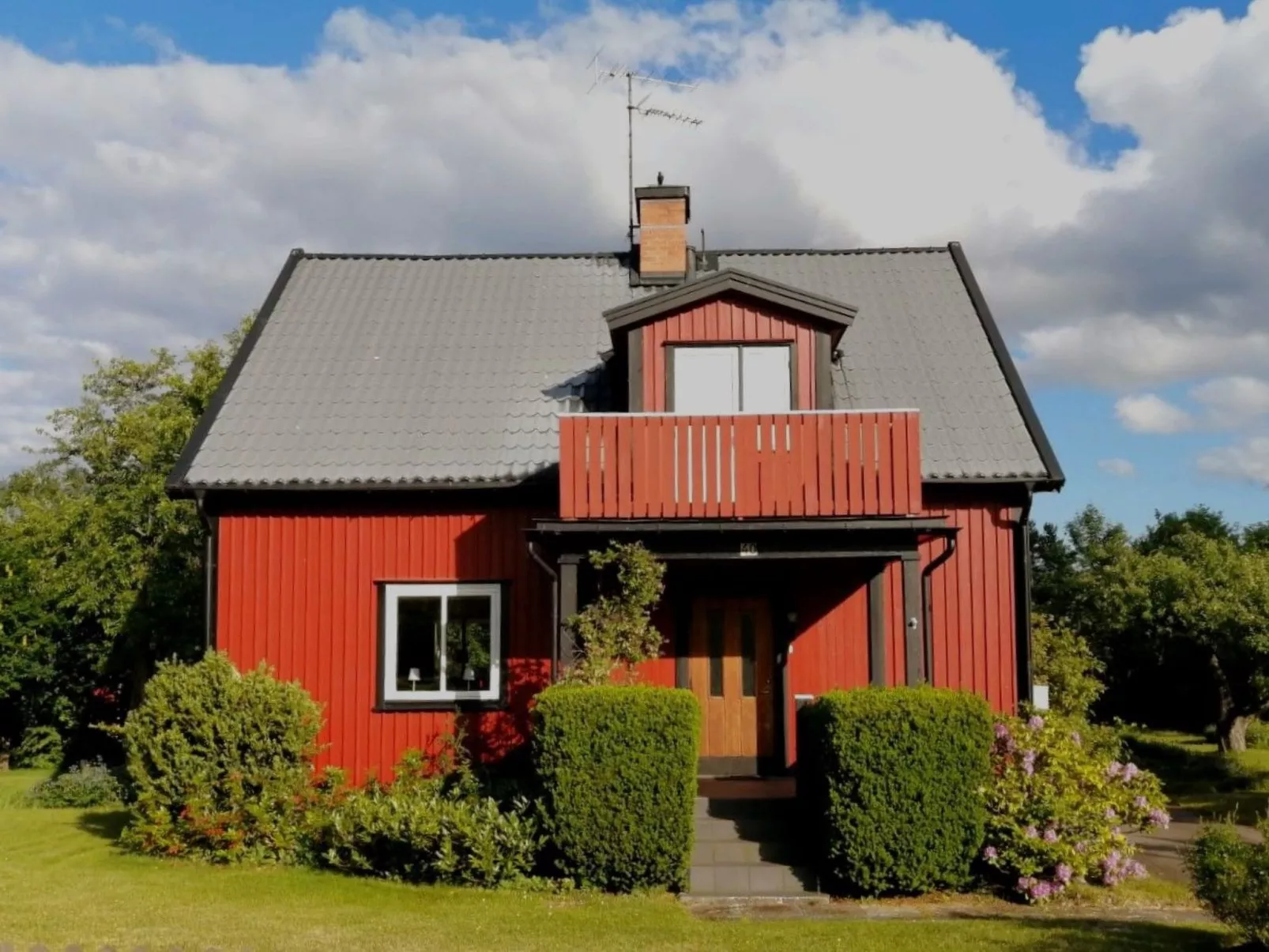 Buntes Schwedenhaus Lillebror