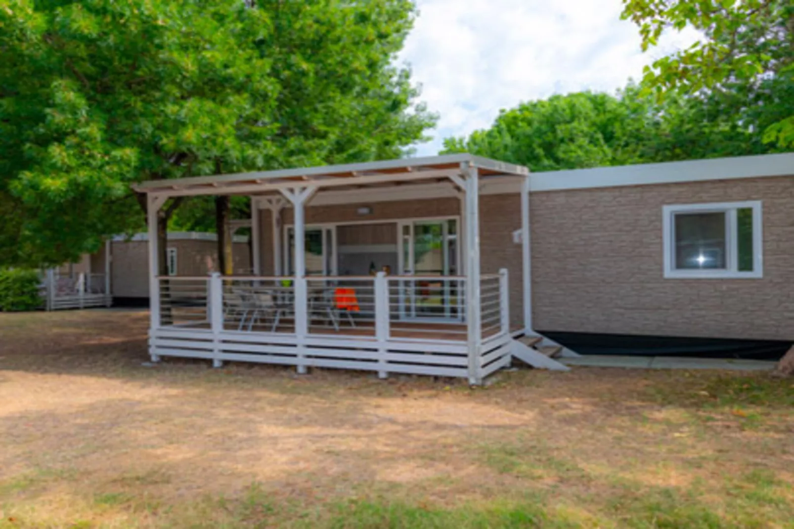 Mobile Homes The Garda Village, Sirmione-Maxi Caravan Prestige - Außenbereich Sommer