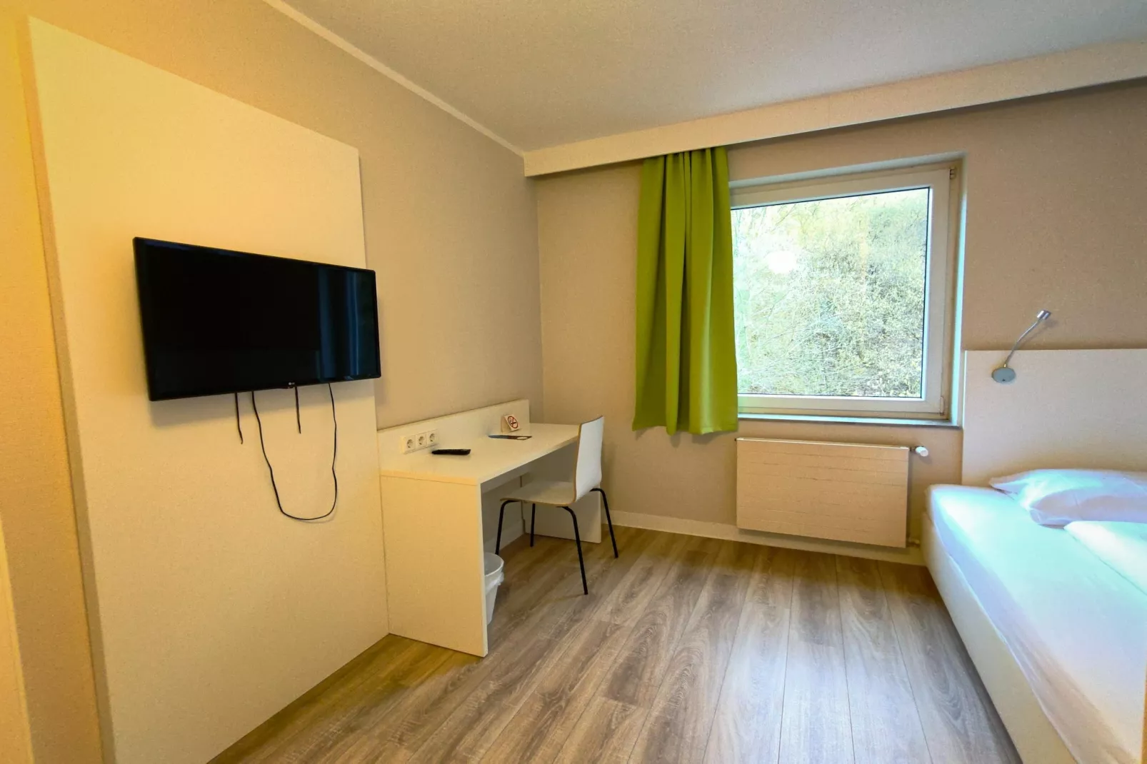 Single Room - Bedroom