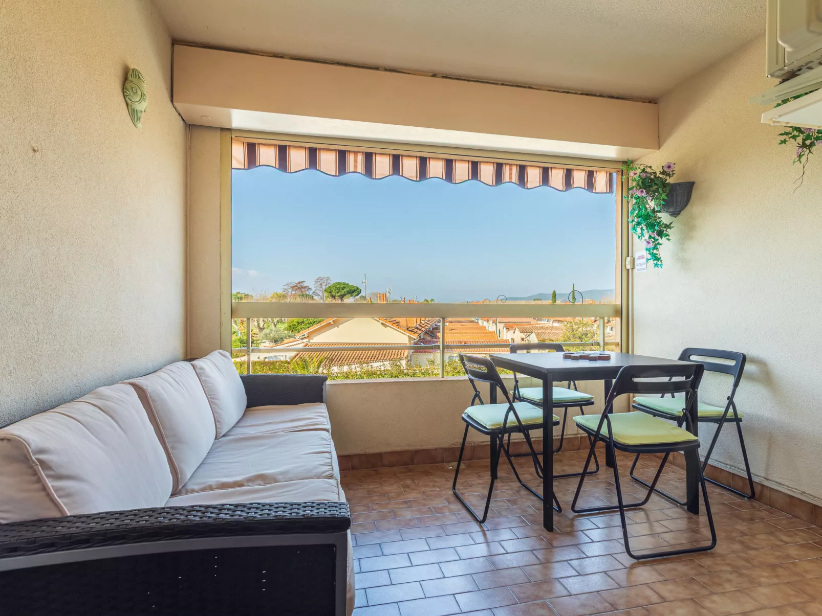 Les Caraïbes - Drinnen