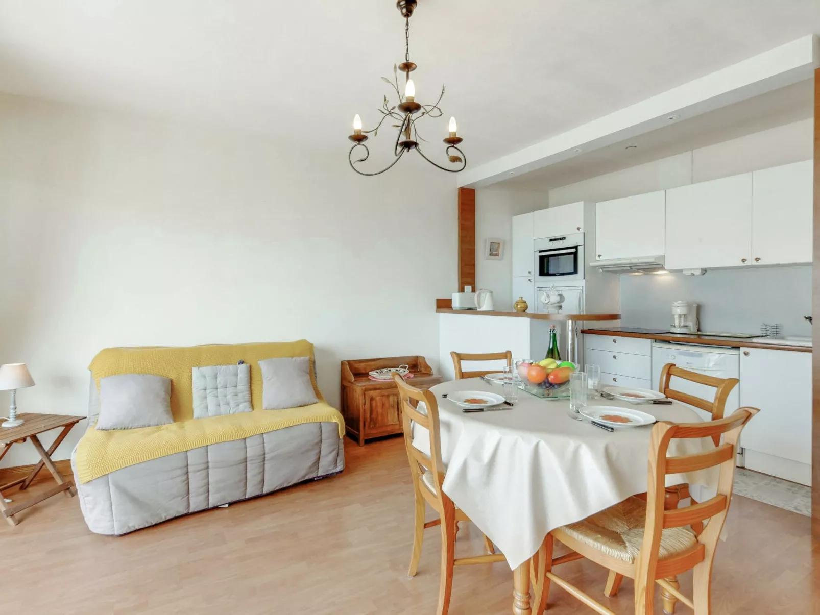 Prince Albert - Drinnen