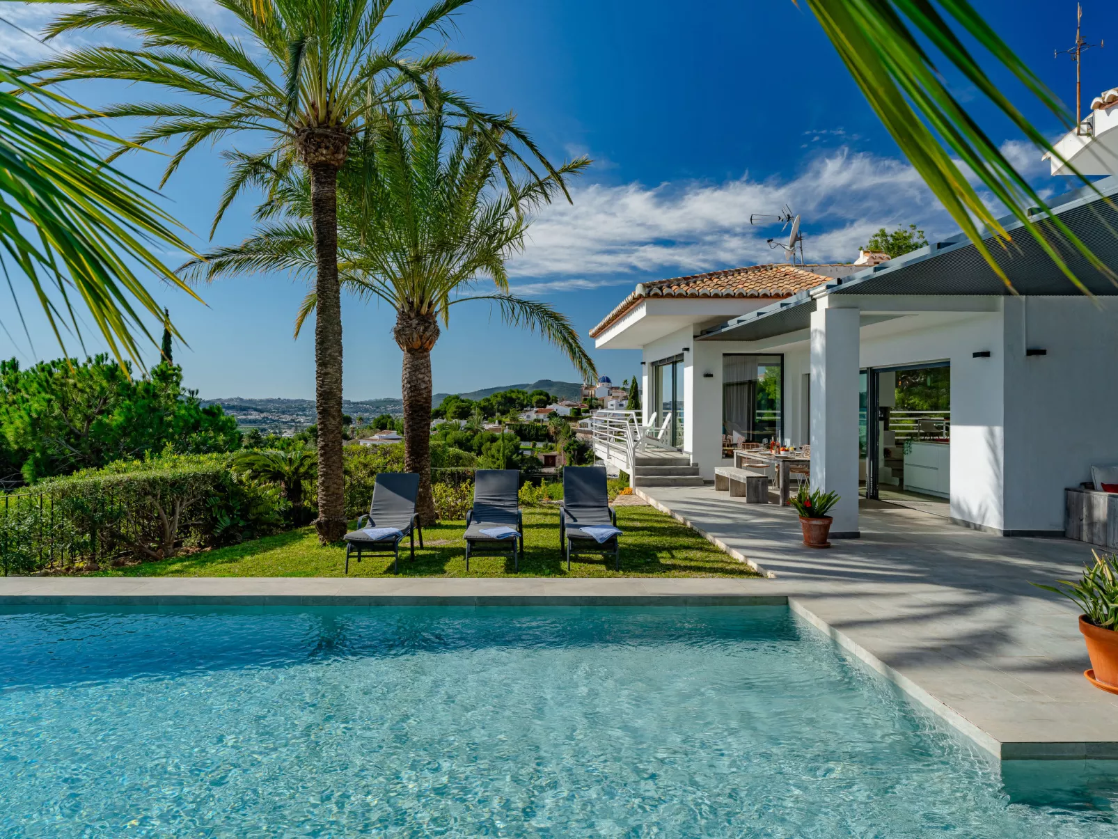 Casa Guapa - Outside