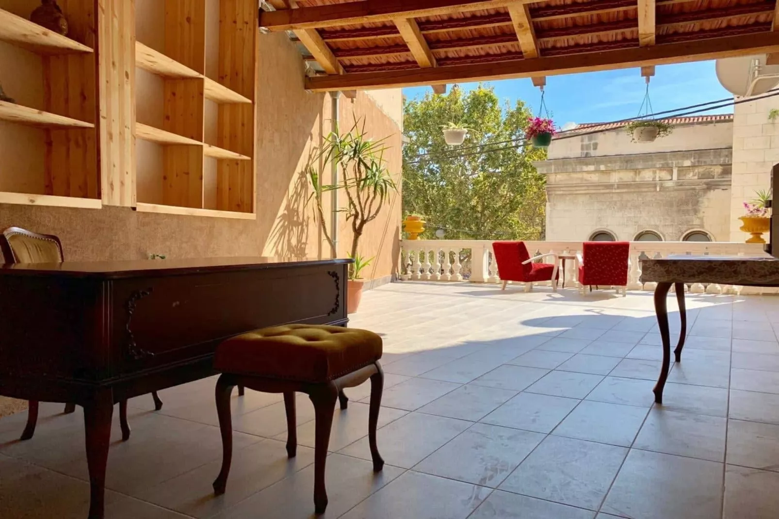 Six-bed room 1 - Outdoor