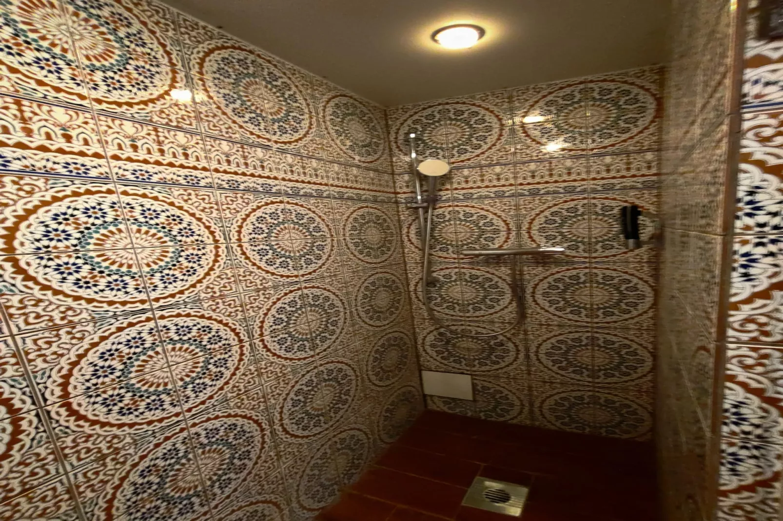 Suite with Hot Tub - Bathroom