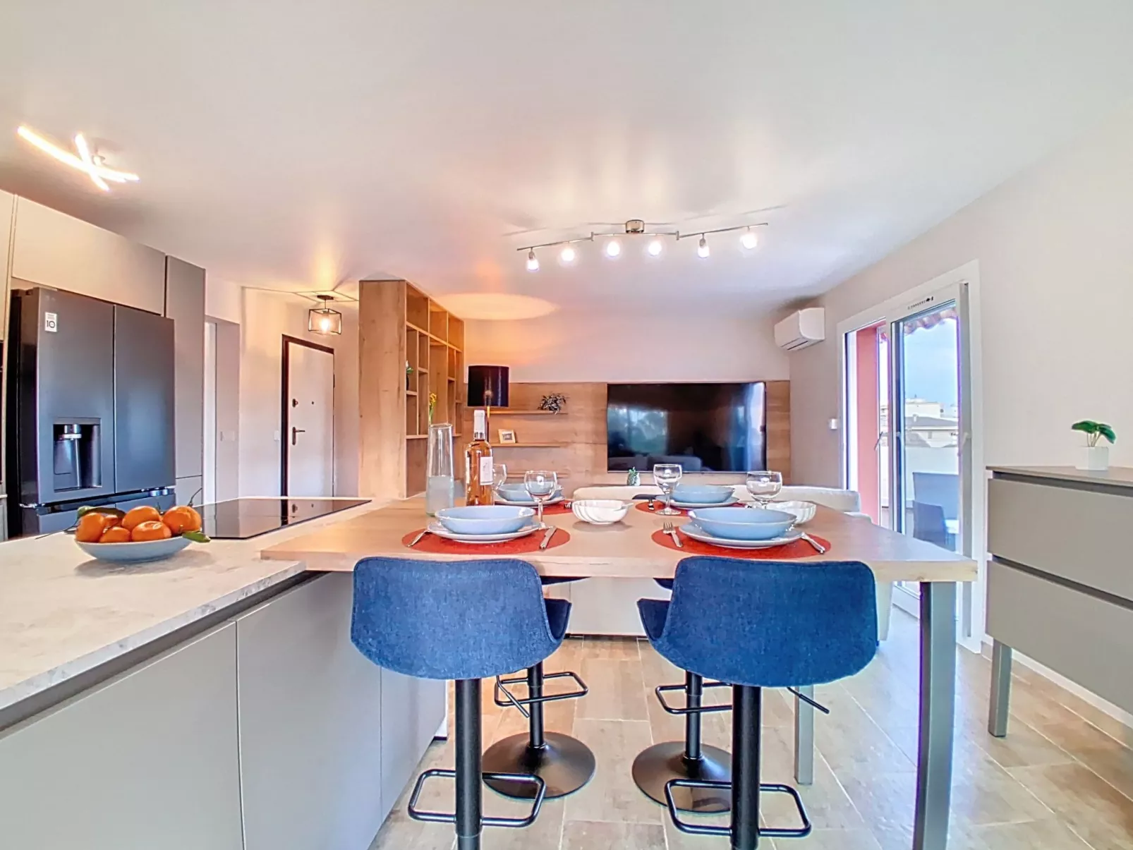 L'Astrolade - Drinnen